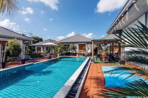 Golden Villas0