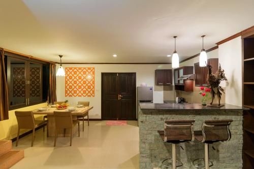 Baan Rawee Villas1