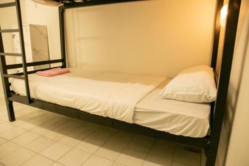 3 Plus 1 Hostel3