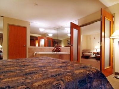 เบสต์ เวสเทิร์น พลัส คาลแกรี เซ็นเตอร์ อินน์ (Best Western Calgary Centre Inn)3
