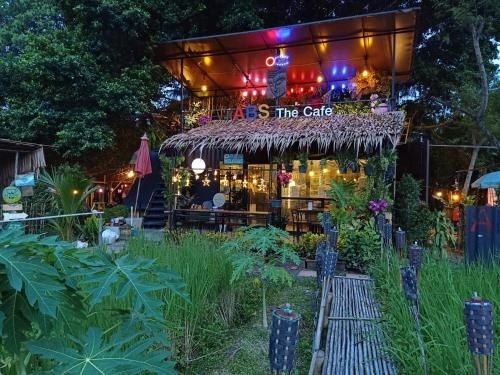ABS The Cafe Hostel0
