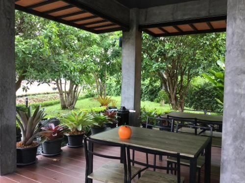 บ้านกลางสวนรีสอร์ท (Baan Klang Suan Resort Chumphon)3