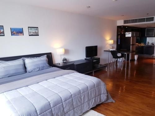 The Grand Comfy2