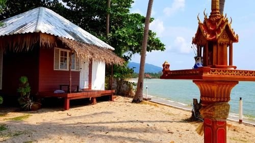 Firefly Bungalows0