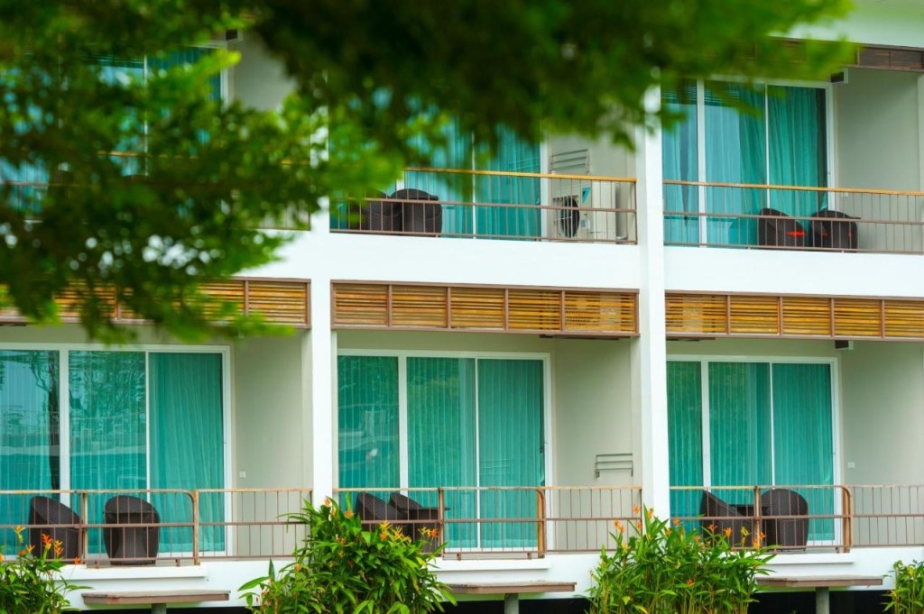 บ้านริมอ่าว (Baan Rim Ao)1