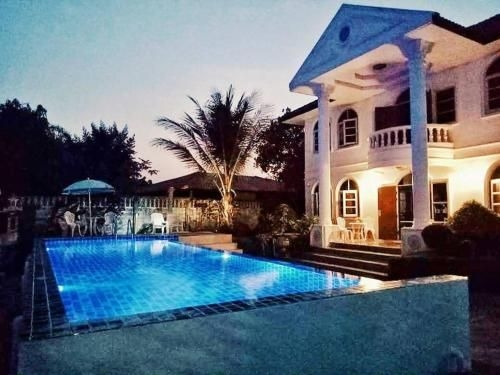 B&B Holiday Home0