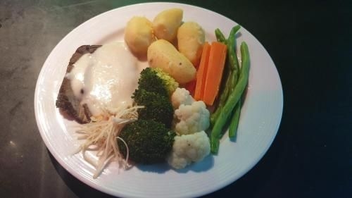 Golden Inn2