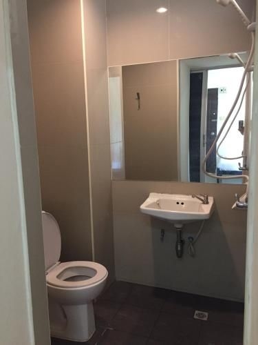 Jirasin Apartment2