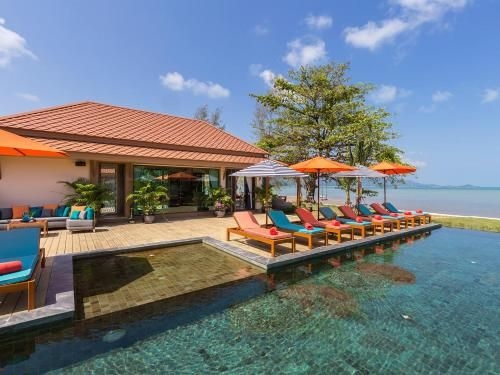 Angthong Villa2