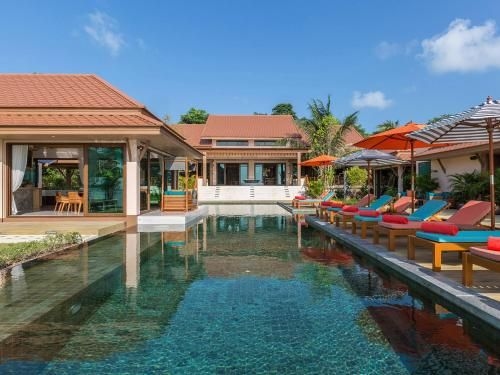 Angthong Villa0