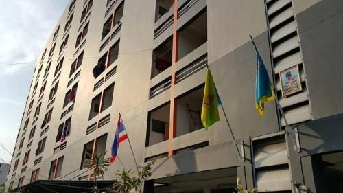 Pacific Apartment1