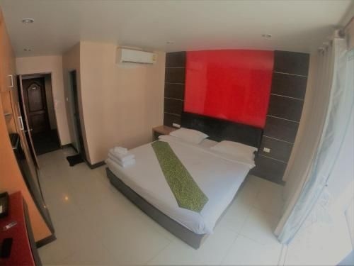 Dengba Hostel Phuket Patong1