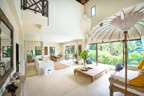 Teak Hill Pool Villa0