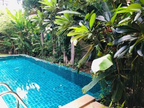 Karon Pool Villa3
