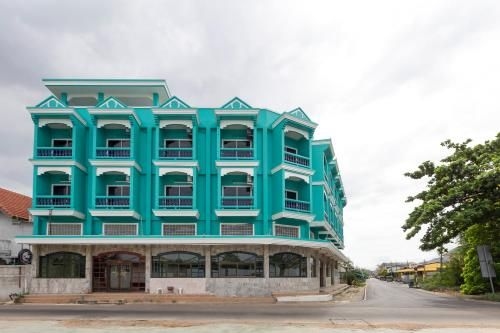 CAPITAL O912 Pr Beachfront Pranburi2