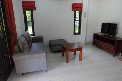 Jai's Bungalows1