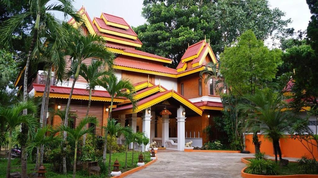 สิบล้านบุรีรีสอร์ต แม่ฮ่องสอน (Sib-Lan Buri Resort Maehongson)0