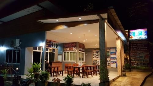 Khao Sok Jungle Hostel3