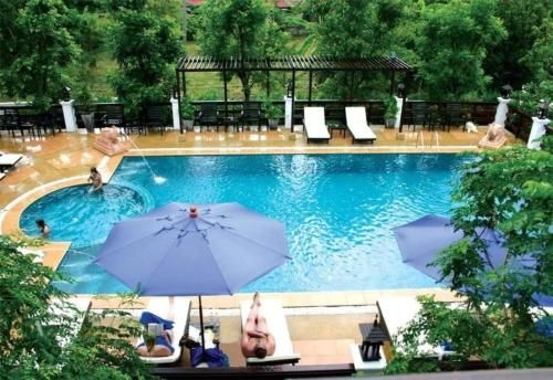 ซีบรีซ บังกะโล (Sea Breeze Bungalow)0