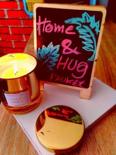 Home And Hug0
