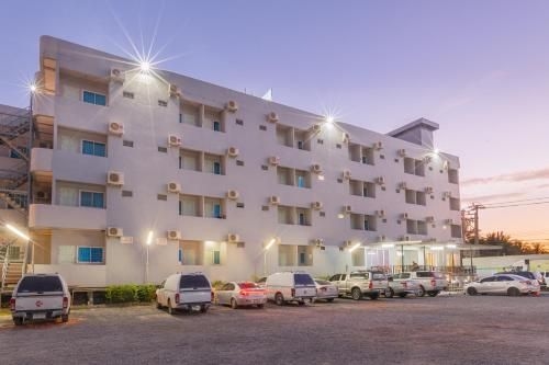 โรงแรมโฮริซอน (Horizon Hotel)0