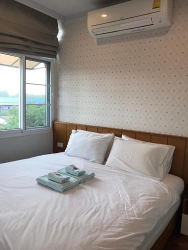เคเอ็ม คอนโด (KM Condo)0