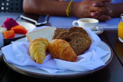 ขนอม บีช รีสอร์ต แอนด์ สปา (Khanom Beach Resort & Spa)2