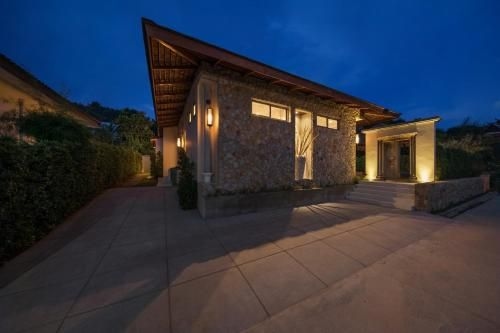 Villa White1