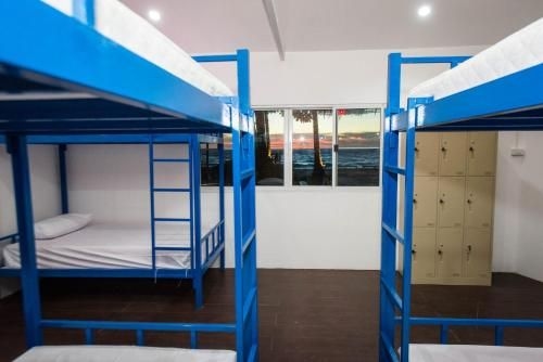 Cancun Beach Party Hostel0