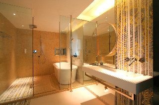Zense Hotel1
