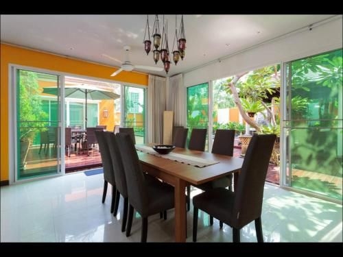 Breezy Villa In Pattaya1