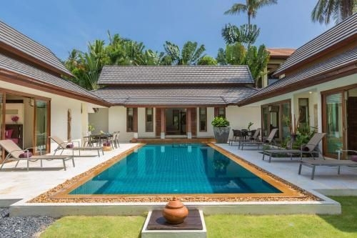 Baan Batur0