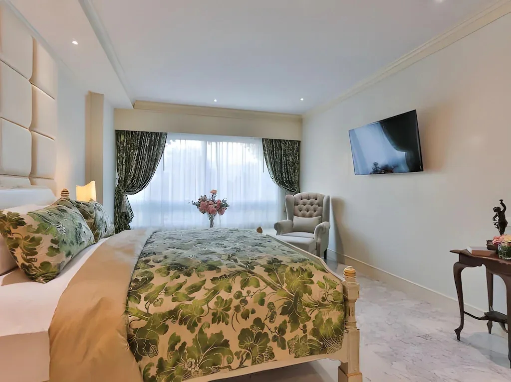 แอท พิงค์นคร ริเวอร์ไซด์ โฮเทล (At Pingnakorn Riverside Hotel)2