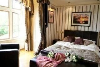 Soughton Hall Country House Hotel4