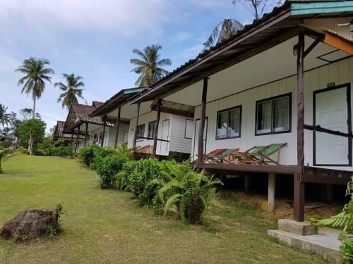 S Beach Resort4