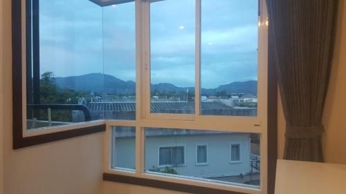 The Bell Condo Mountain view (The Bell Condo Mountain View)3