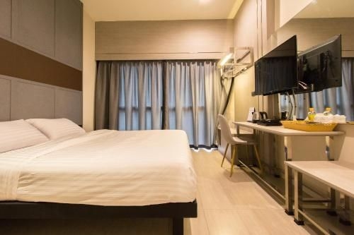 Lazy Sunday Hostel1