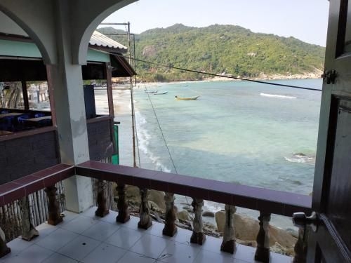 The Rock Bungalows0