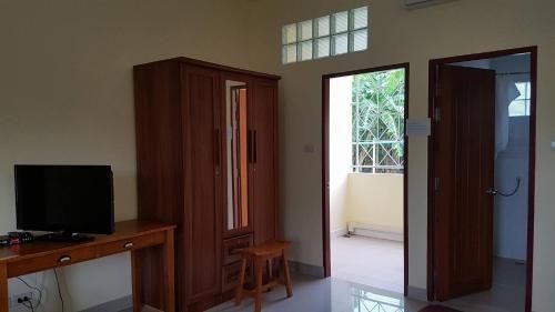 Wattana House (Wattana House Thayang)2