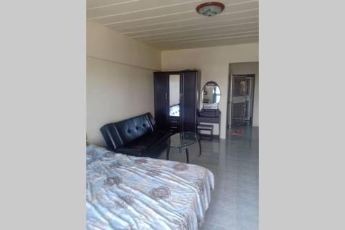 Nirun Apartment0