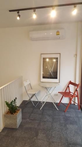 Haus Sathorn 21 Bed & Breakfast1