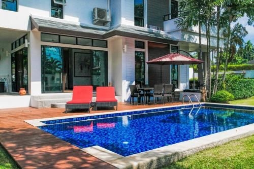 4 Bed Luxury Private Pool Villa0