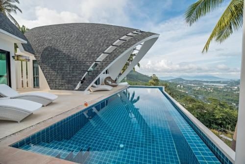 Luxury Moon Villa0