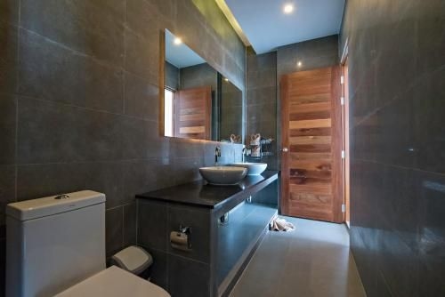 Luxury Modern Villa4