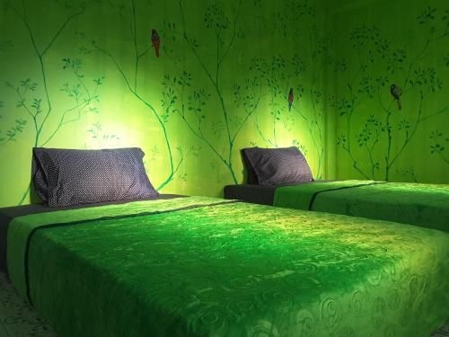 Bee Sleep Hostel Lonely Beach4