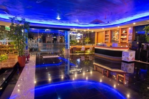 โรงแรม มาร์ลิน (Marlin Hotel)0