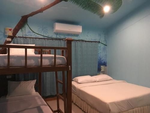 The Corner Transit Hostel2