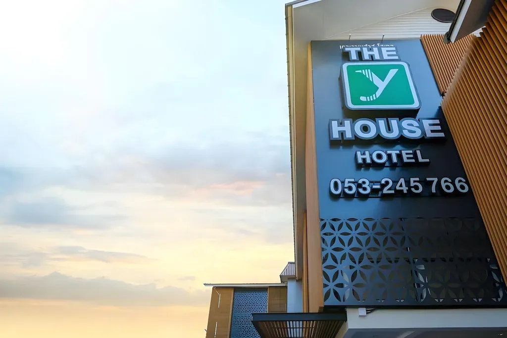 เดอะ วาย เฮาส์ (The Y House)0