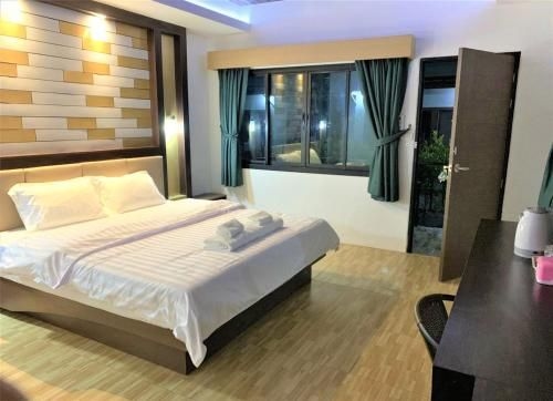 Thalang Resort0