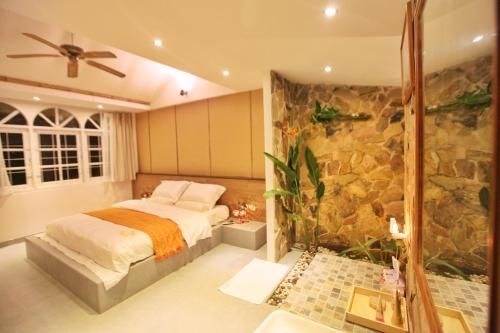 Lungmunzan Hotel Phuket3